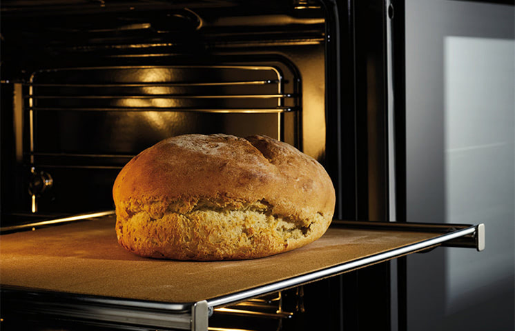 Ломкий миндаль с грушами из кленового сиропа