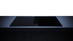 Индукционная варочная панель с вытяжкой Kuppersbusch KMI 8350.0 SR Black Chrome